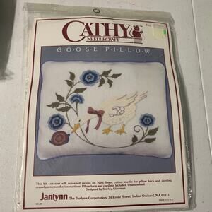vintage NIP crewel kit Cathy Needlecraft Goose Pillow 0365 Janlynn embroidery